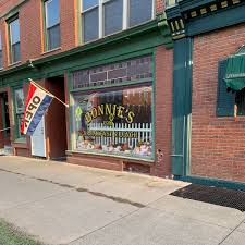 Bonnie's brick building on Genesee Street during summer
